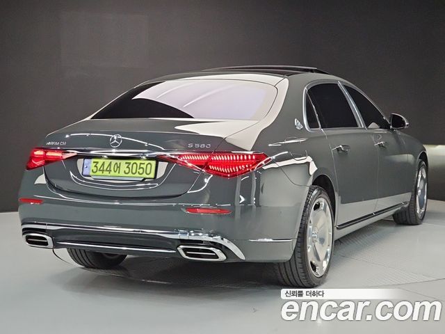 Mercedes-Benz S-Class 2024 — photo 3