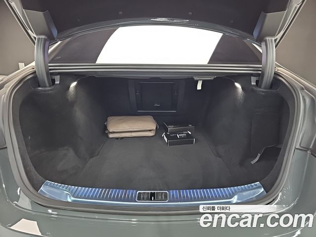 Mercedes-Benz S-Class 2024 — photo 20