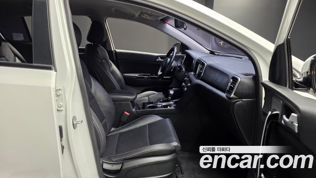 Kia Sportage 2016 — photo 17