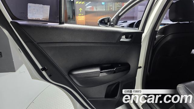 Kia Sportage 2016 — photo 15