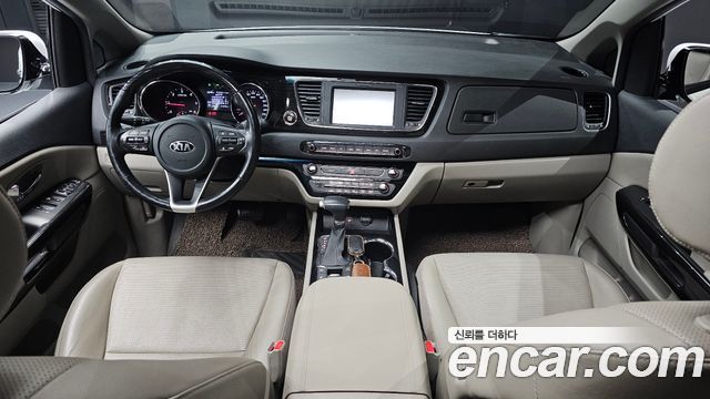 Kia Canival 2020 — photo 10