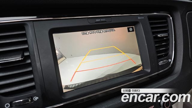 Kia Canival 2020 — photo 22
