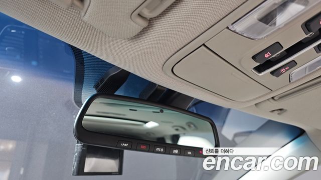 Kia Canival 2020 — photo 27