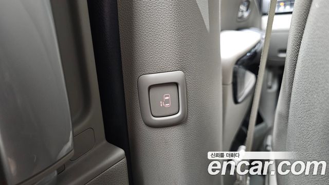 Kia Canival 2020 — photo 33