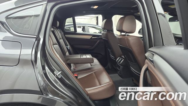 BMW X4 2016 — photo 12