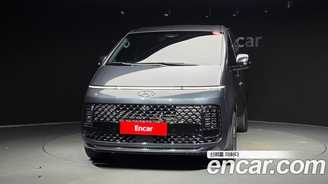 Hyundai Staria 2024 — photo 3