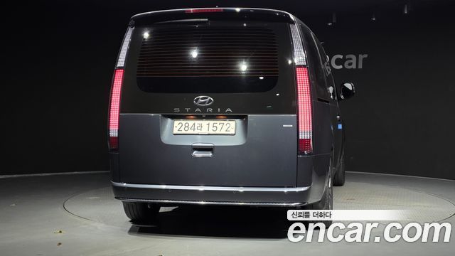 Hyundai Staria 2024 — photo 4