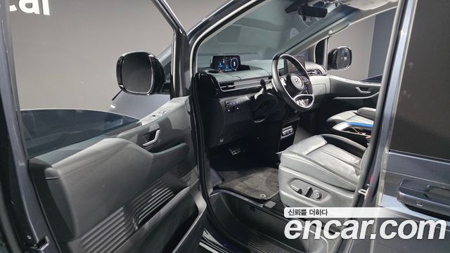 Hyundai Staria 2024 — photo 10