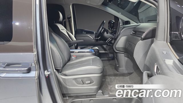Hyundai Staria 2024 — photo 11