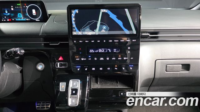 Hyundai Staria 2024 — photo 15