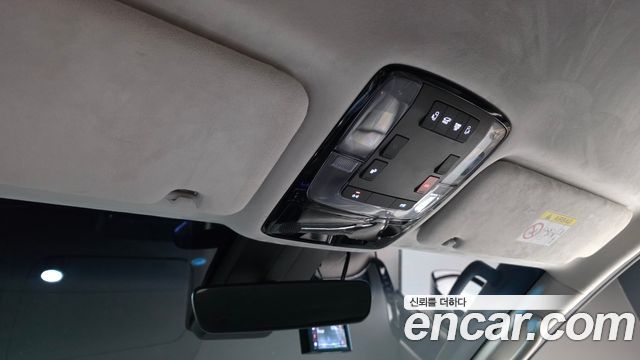 Hyundai Staria 2024 — photo 18