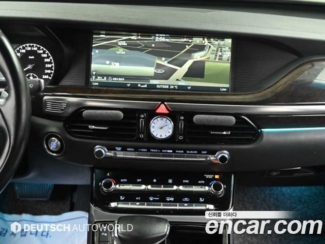 Genesis EQ900 2016 — photo 14