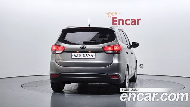 Kia Carens 2016 — photo 4