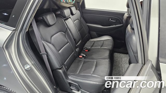 Kia Carens 2016 — photo 17