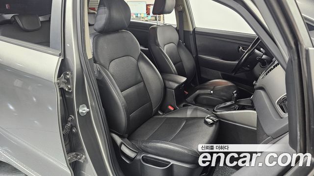Kia Carens 2016 — photo 18