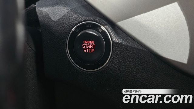 Kia Carens 2016 — photo 25