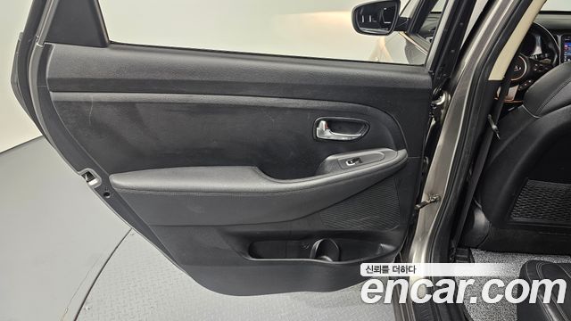 Kia Carens 2016 — photo 15