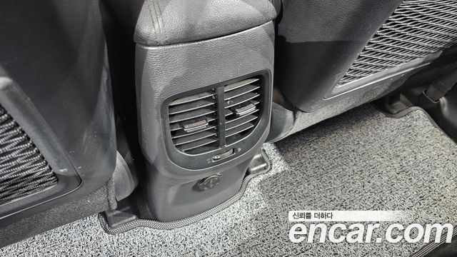 Kia Carens 2016 — photo 31
