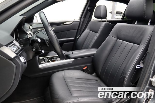 Mercedes-Benz E-Class 2016 — photo 6