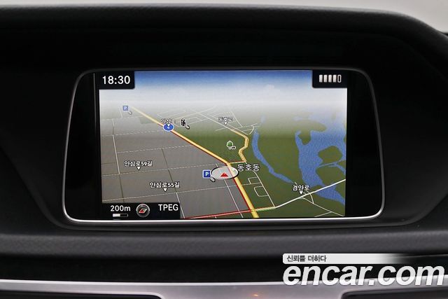 Mercedes-Benz E-Class 2016 — photo 14