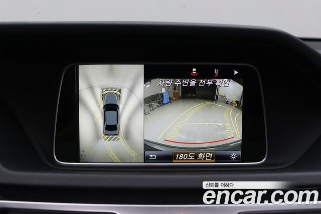 Mercedes-Benz E-Class 2016 — photo 15