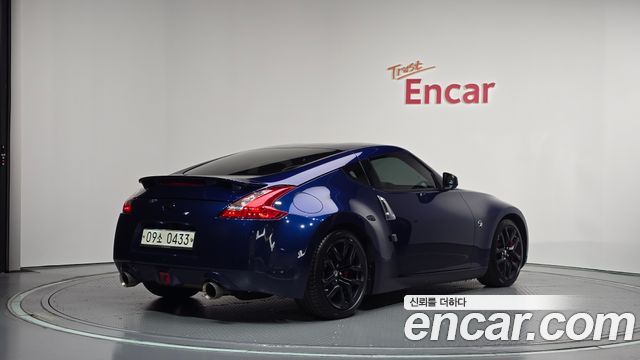 Nissan 370Z 2016 — photo 2