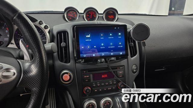Nissan 370Z 2016 — photo 13