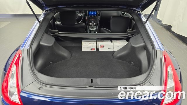 Nissan 370Z 2016 — photo 20
