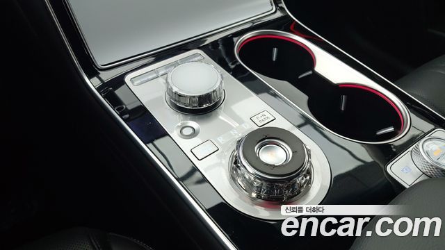 Genesis GV80 2024 — photo 12