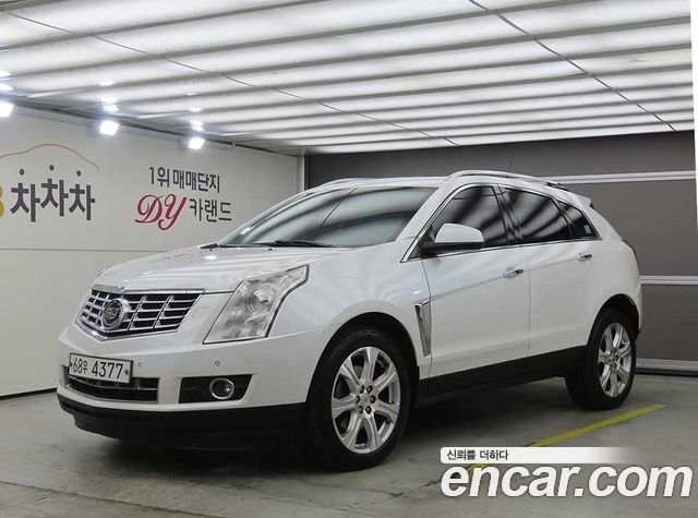 Cadillac SRX 2015 — photo 1