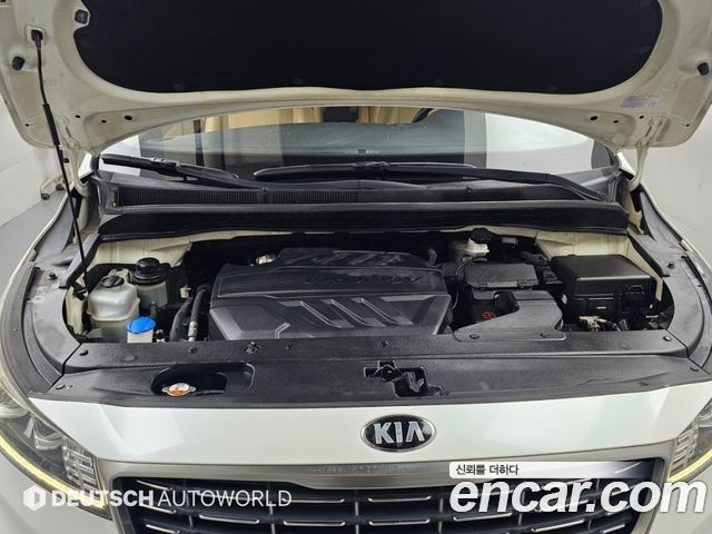 Kia Canival 2019 — photo 6