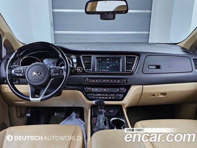 Kia Canival 2019 — photo 7