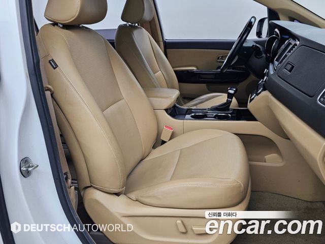 Kia Canival 2019 — photo 10