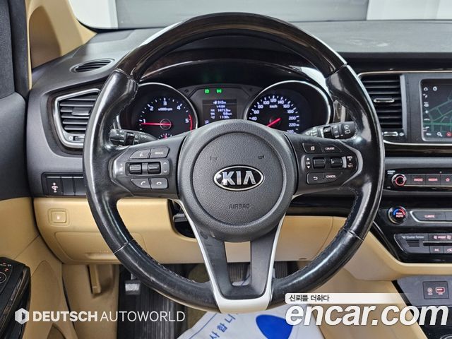 Kia Canival 2019 — photo 13
