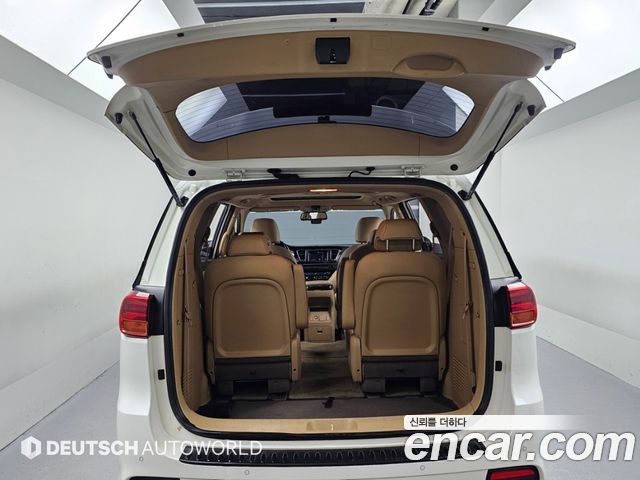 Kia Canival 2019 — photo 19