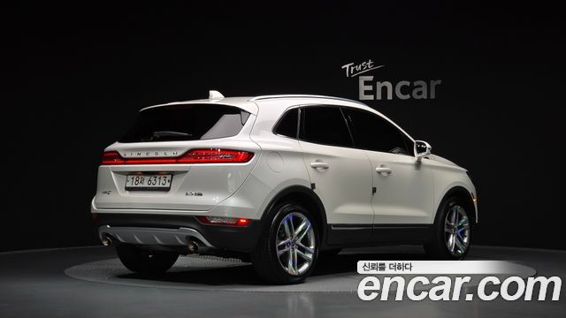 Lincoln MKC 2015 — photo 2