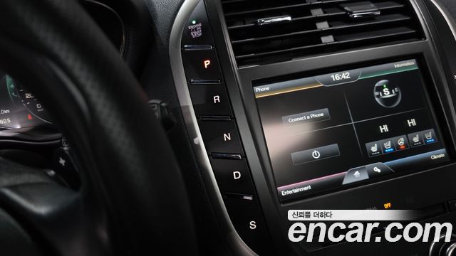 Lincoln MKC 2015 — photo 9