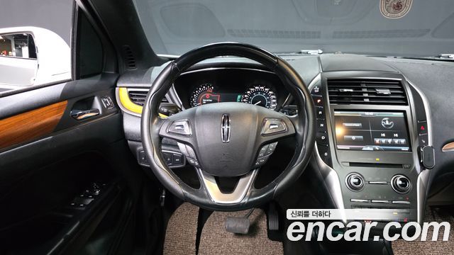 Lincoln MKC 2015 — photo 13