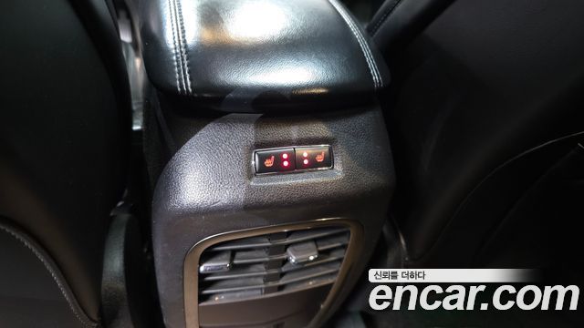 Lincoln MKC 2015 — photo 18