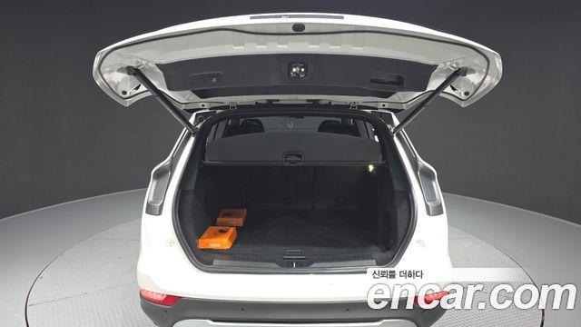 Lincoln MKC 2015 — photo 20