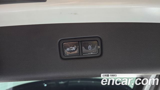 Genesis GV70 2025 — photo 24