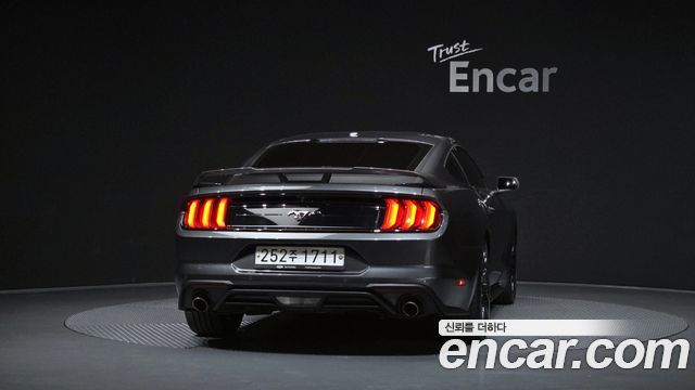 Ford Mustang 2019 — photo 4