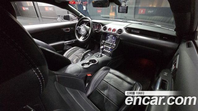 Ford Mustang 2019 — photo 10