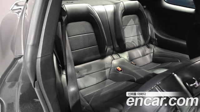Ford Mustang 2019 — photo 17