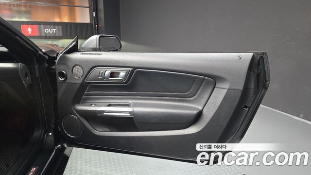 Ford Mustang 2019 — photo 15