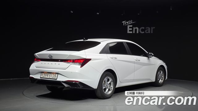 Hyundai AVANTE 2021 — photo 2