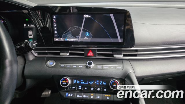 Hyundai AVANTE 2021 — photo 16