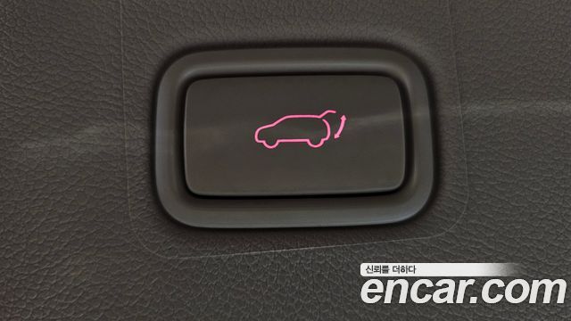 Kia Canival 2015 — photo 24
