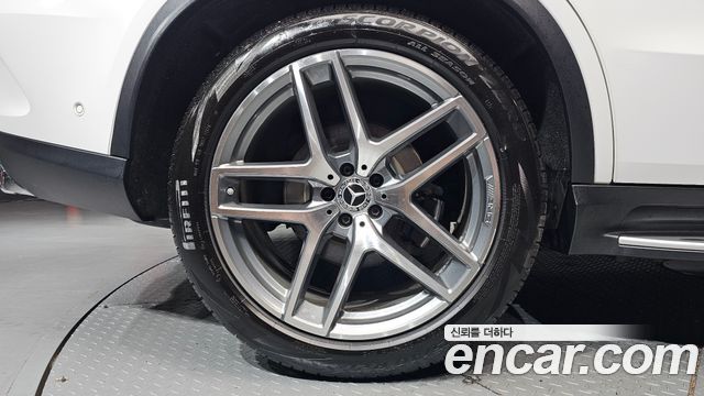Mercedes-Benz GLE-Class 2018 — photo 5
