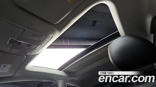Mercedes-Benz GLE-Class 2018 — photo 16